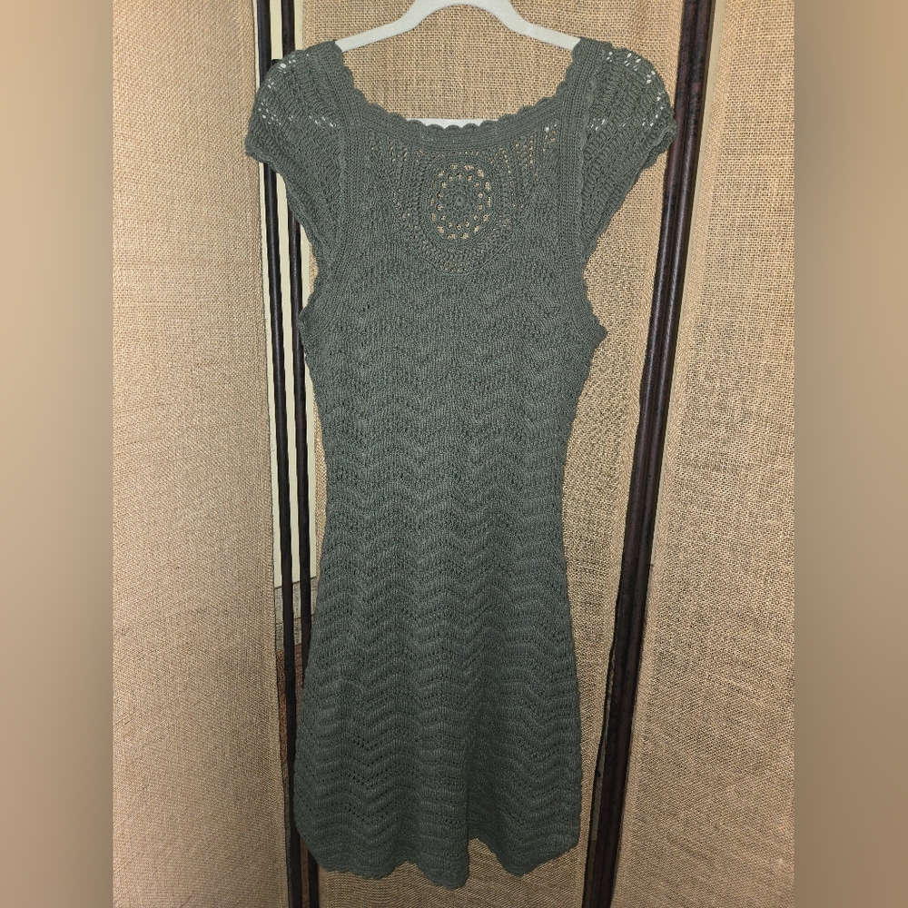 NWOT Women's Atleta Sage Green Lined Crochet Dress Cap Sleeves Size Medium - Picture 12 of 14